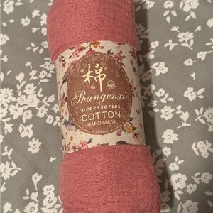 Women’s pink cotton hijab